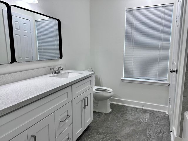10126 Farrell Drive, Houston, TX 77070