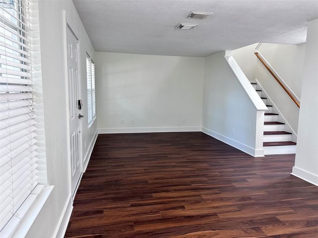 10126 Farrell Drive, Houston, TX 77070