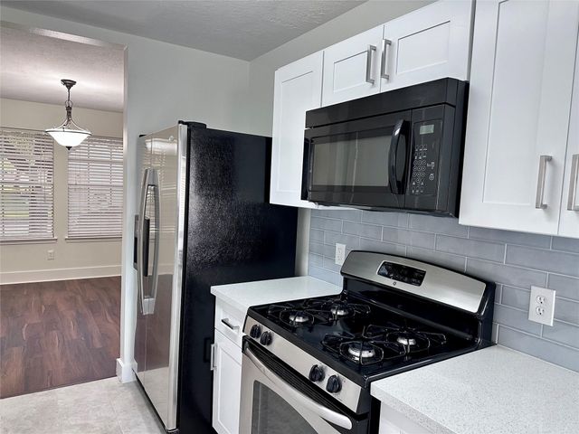 10126 Farrell Drive, Houston, TX 77070