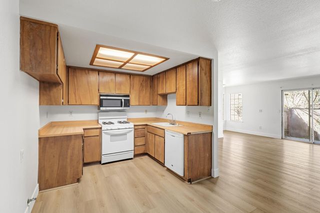 6505 37th Ave, Sacramento, CA 95824