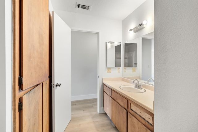 6505 37th Ave, Sacramento, CA 95824