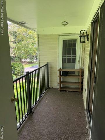 42630 Plymouth Hollow Drive, Plymouth, MI 48170