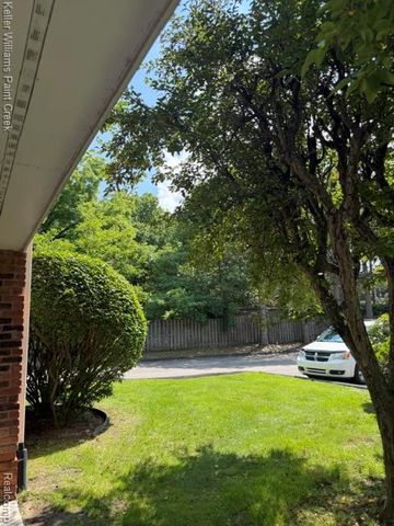 42630 Plymouth Hollow Drive, Plymouth, MI 48170