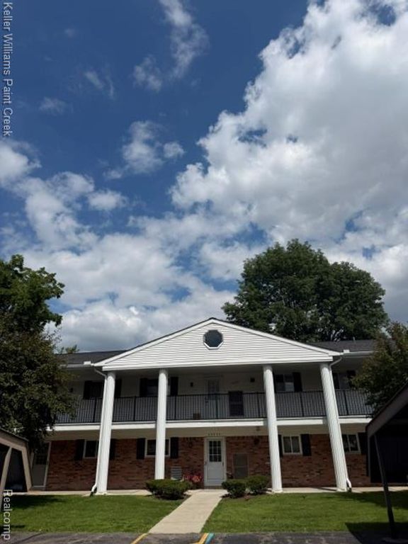 42630 Plymouth Hollow Drive, Plymouth, MI 48170