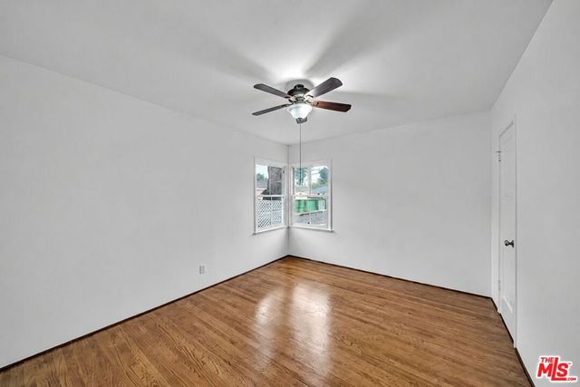 6531 Hayvenhurst Avenue, Los Angeles, CA 91406