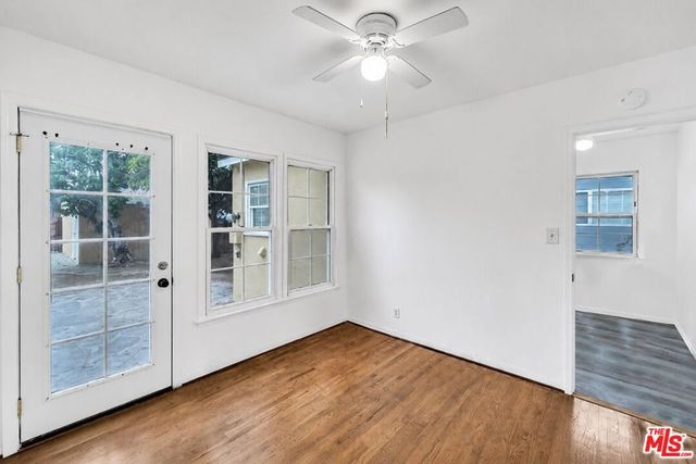 6531 Hayvenhurst Avenue, Los Angeles, CA 91406