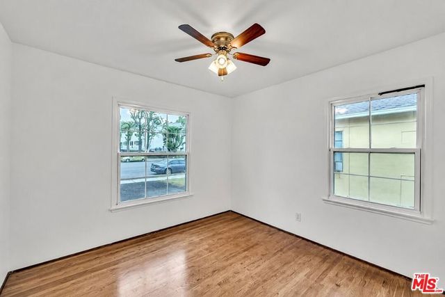 6531 Hayvenhurst Avenue, Los Angeles, CA 91406