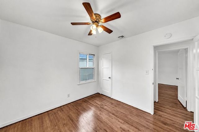 6531 Hayvenhurst Avenue, Los Angeles, CA 91406
