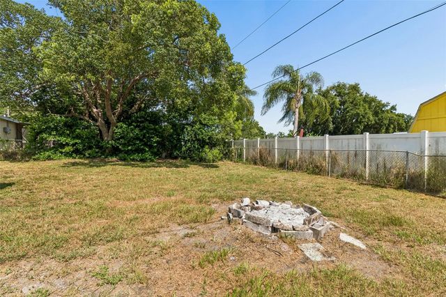 5046 FARLEY DRIVE, Holiday, FL 34690