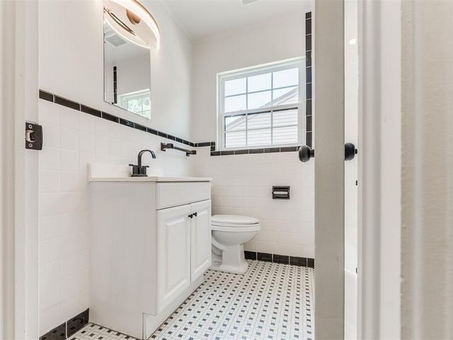 2201 N Roff Avenue, Oklahoma City, OK 73107