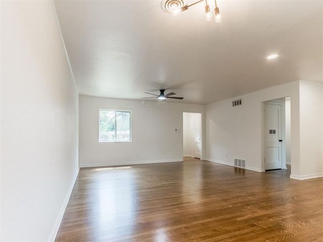 2201 N Roff Avenue, Oklahoma City, OK 73107