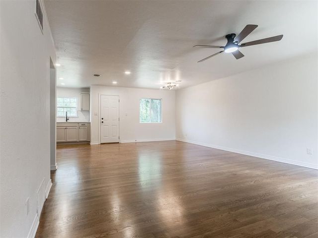 2201 N Roff Avenue, Oklahoma City, OK 73107