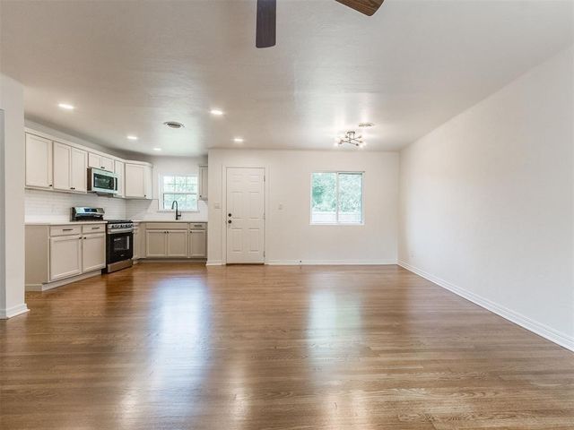 2201 N Roff Avenue, Oklahoma City, OK 73107