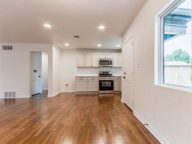 2201 N Roff Avenue, Oklahoma City, OK 73107