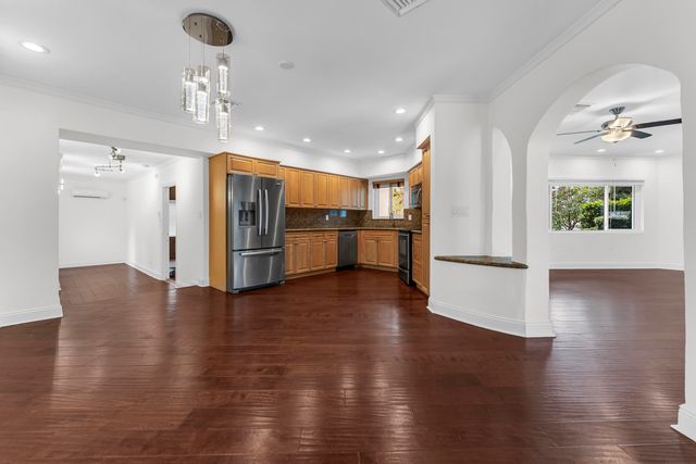 3617 NE 24th Avenue, Fort Lauderdale, FL 33308