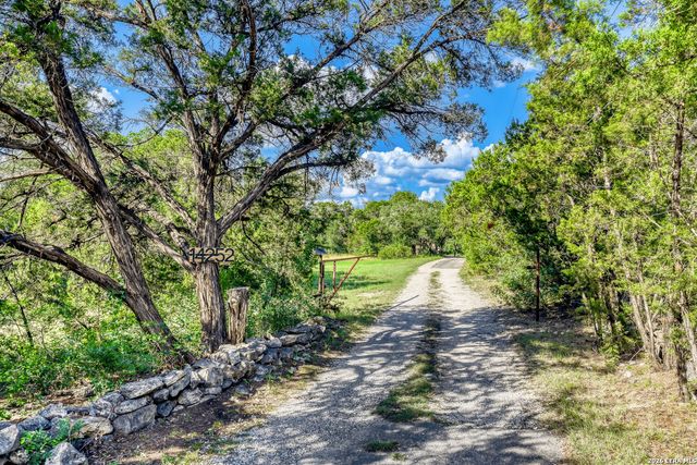 14252 Antonio, Helotes, TX 78023