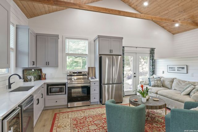 14252 Antonio, Helotes, TX 78023