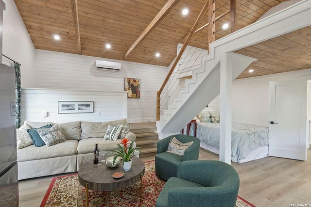 14252 Antonio, Helotes, TX 78023