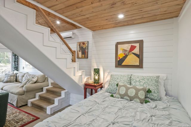 14252 Antonio, Helotes, TX 78023