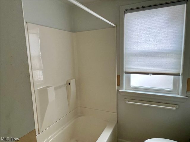 12328 Park Knoll Drive, Garfield Heights, OH 44125