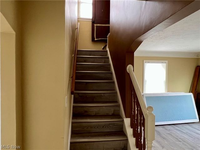 12328 Park Knoll Drive, Garfield Heights, OH 44125