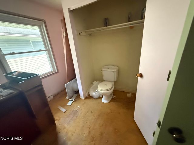 252 Kenmore Avenue, Toledo, OH 43609
