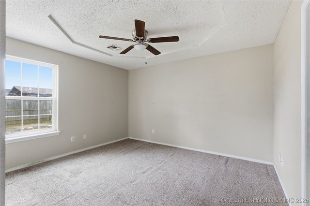 272 W Fairlane Place, Sapulpa, OK 74066