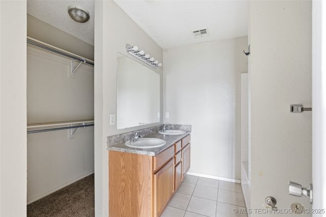 272 W Fairlane Place, Sapulpa, OK 74066