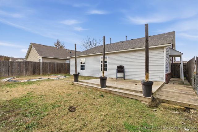 272 W Fairlane Place, Sapulpa, OK 74066