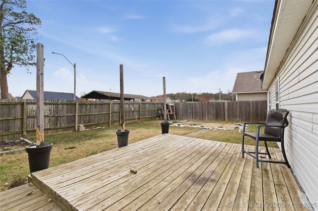 272 W Fairlane Place, Sapulpa, OK 74066