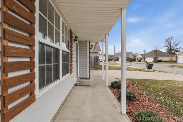 272 W Fairlane Place, Sapulpa, OK 74066