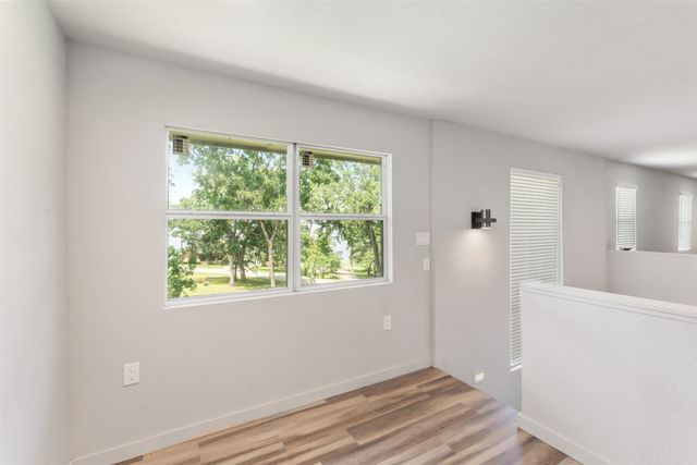 1327 Whispering Springs Drive, Tool, TX 75143