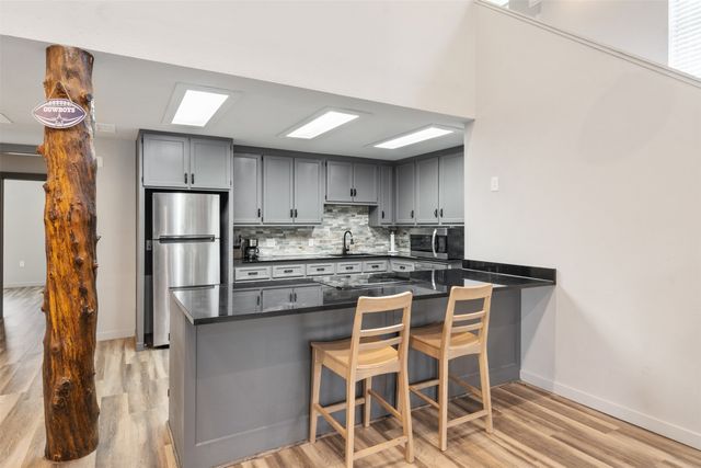 1327 Whispering Springs Drive, Tool, TX 75143