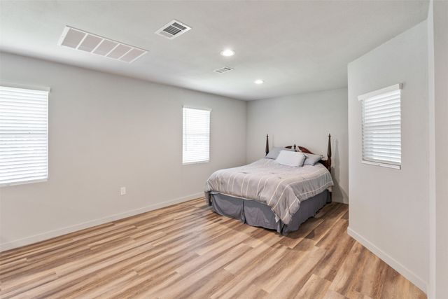 1327 Whispering Springs Drive, Tool, TX 75143