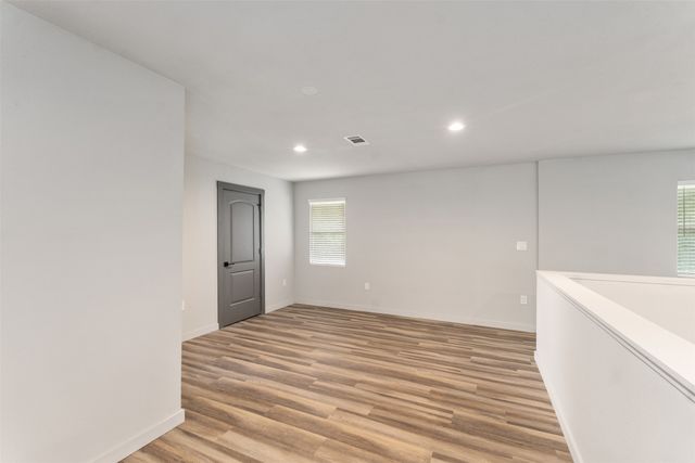 1327 Whispering Springs Drive, Tool, TX 75143