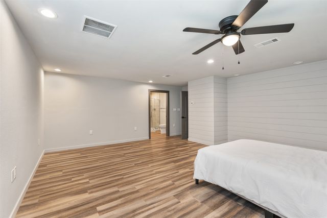 1327 Whispering Springs Drive, Tool, TX 75143