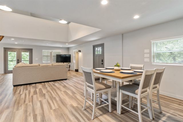 1327 Whispering Springs Drive, Tool, TX 75143