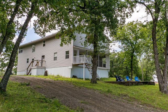 1327 Whispering Springs Drive, Tool, TX 75143