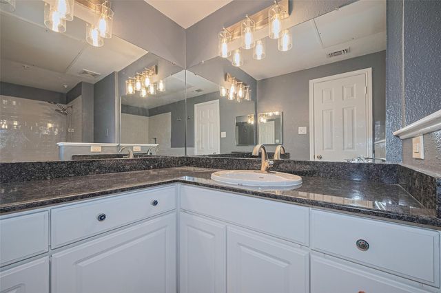 1330 Old Spanish Trail 8202, Houston, TX 77054