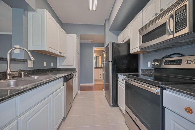 1330 Old Spanish Trail 8202, Houston, TX 77054