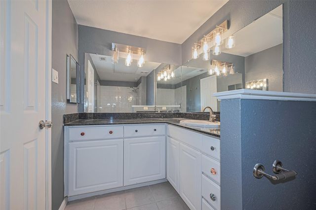 1330 Old Spanish Trail 8202, Houston, TX 77054