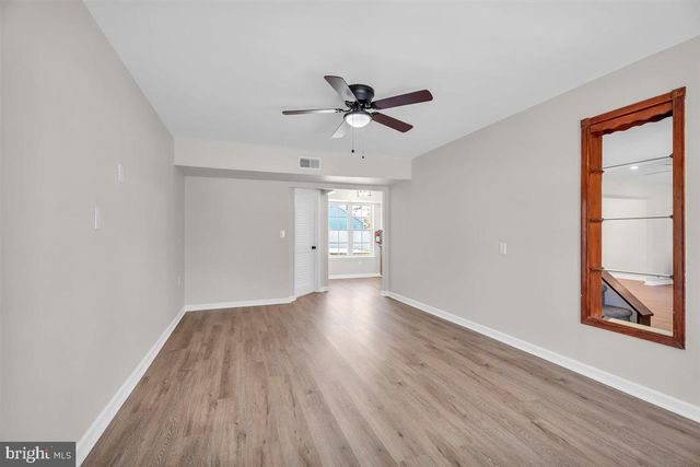 3 LONG BOW DR, Sewell, NJ 08080