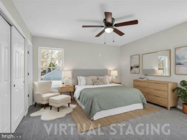 3 LONG BOW DR, Sewell, NJ 08080