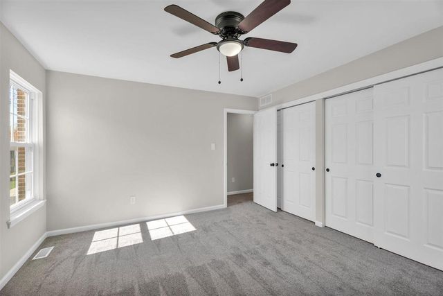 3 LONG BOW DR, Sewell, NJ 08080