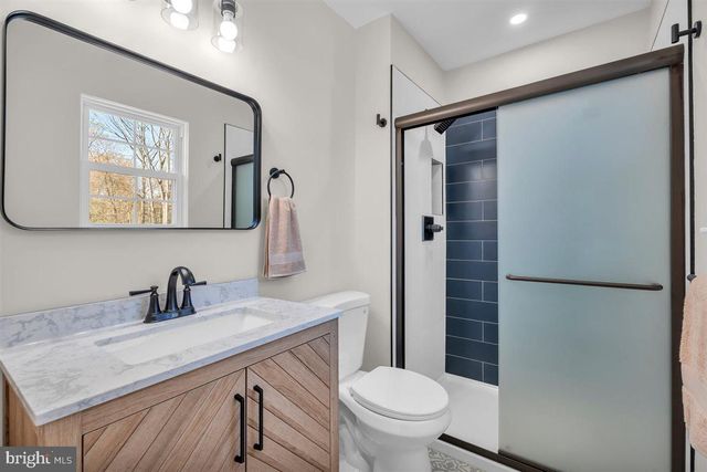 3 LONG BOW DR, Sewell, NJ 08080