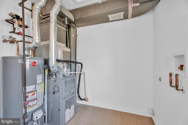 3 LONG BOW DR, Sewell, NJ 08080