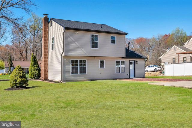 3 LONG BOW DR, Sewell, NJ 08080