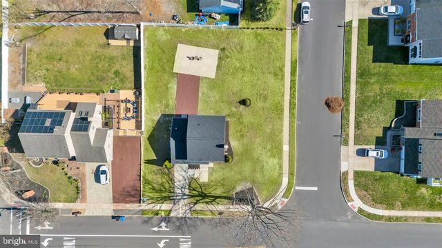 3 LONG BOW DR, Sewell, NJ 08080