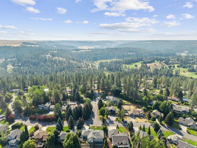 2526 E Nicklaus Pl, Spokane, WA 99223