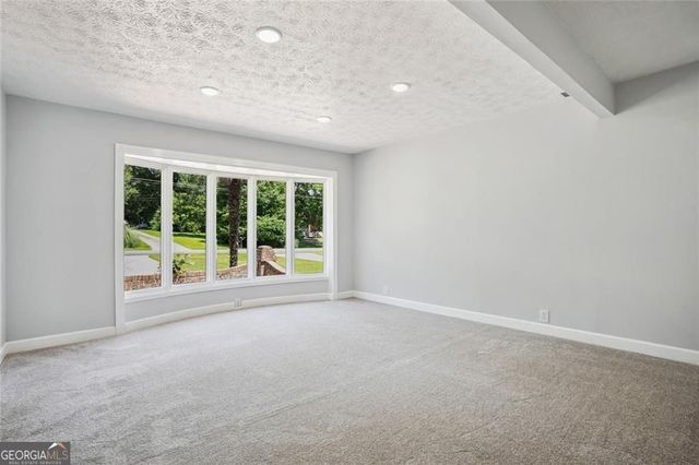 12 Windsor Way, Newnan, GA 30263